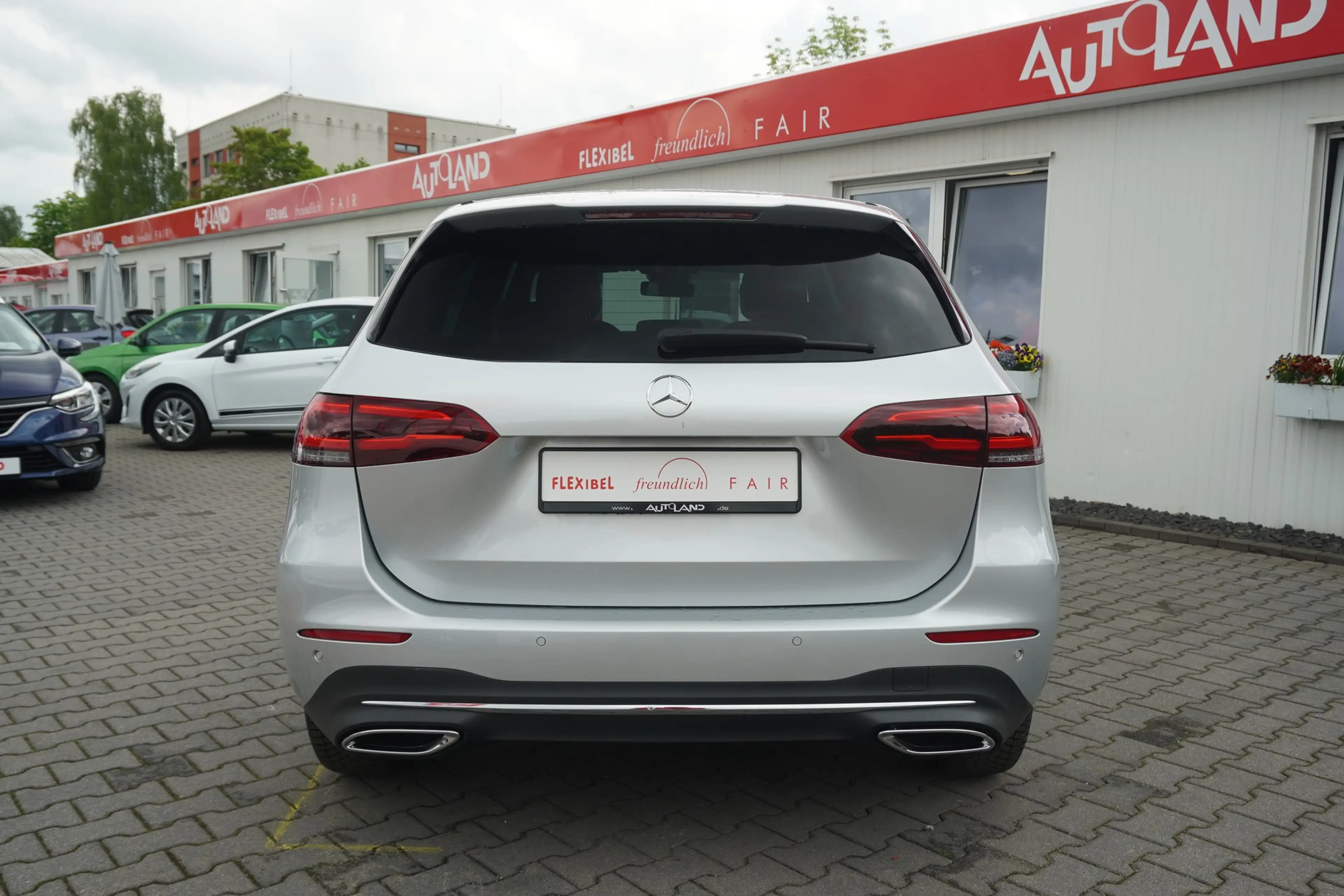 Mercedes-Benz B 200 B200 Progressive LED Navi Sitzheizung — photo 5