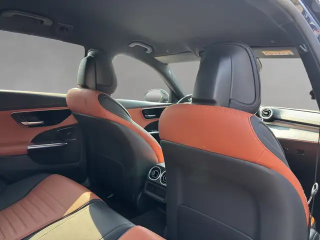 Mercedes-Benz 300 view 12