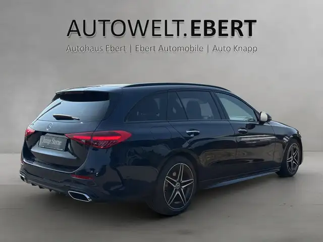 Mercedes-Benz 300 view 5