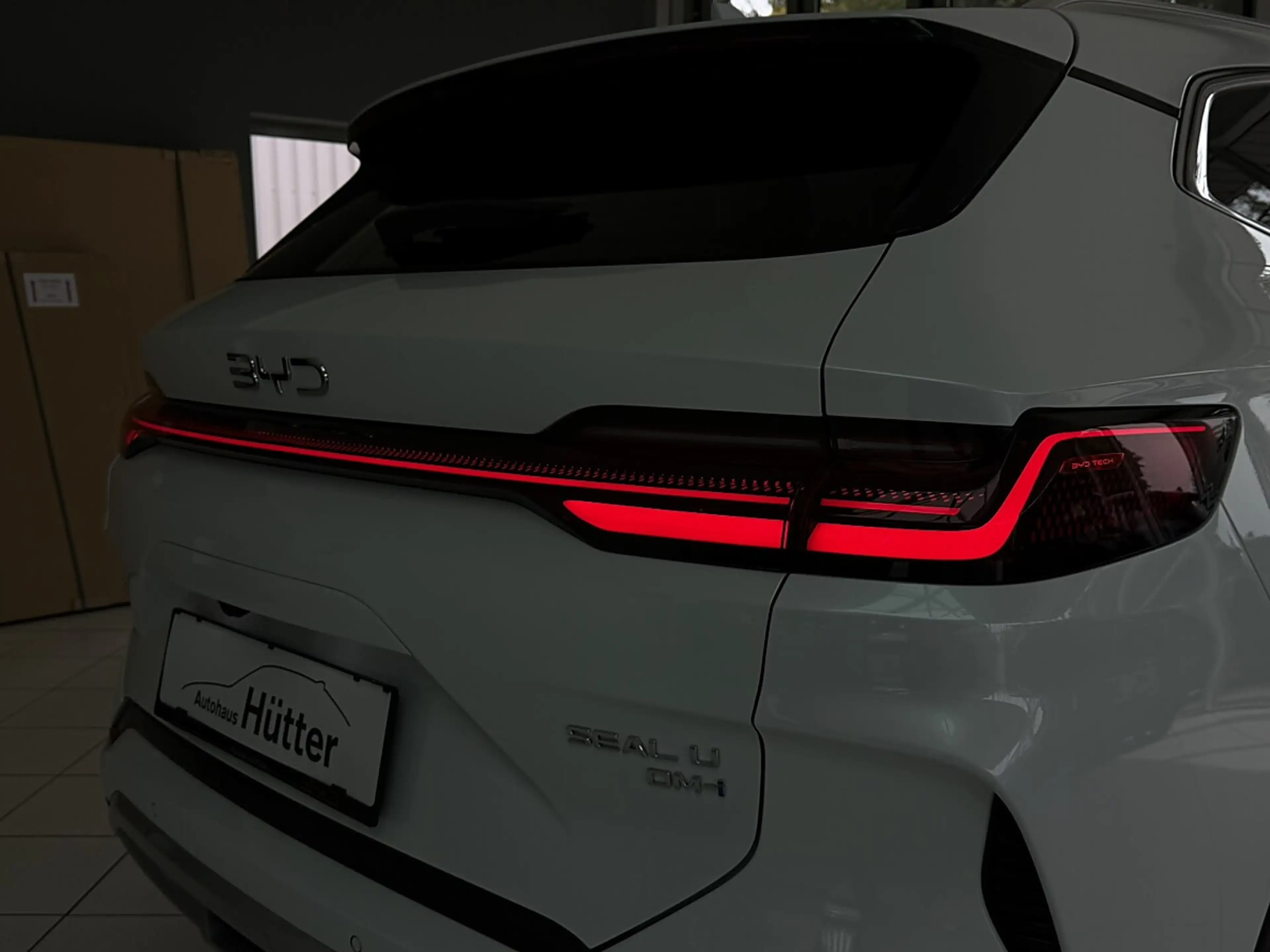 BYD Seal U DM-i PHEV 18,3kWh AWD Design Österreich Paket — photo 5