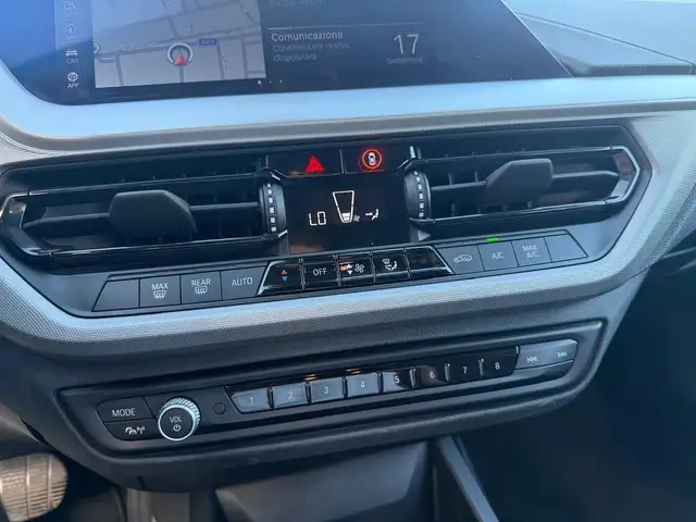 BMW 1 Series view 15