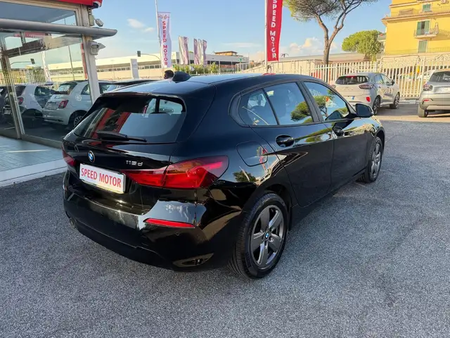 BMW 1 Series view 7