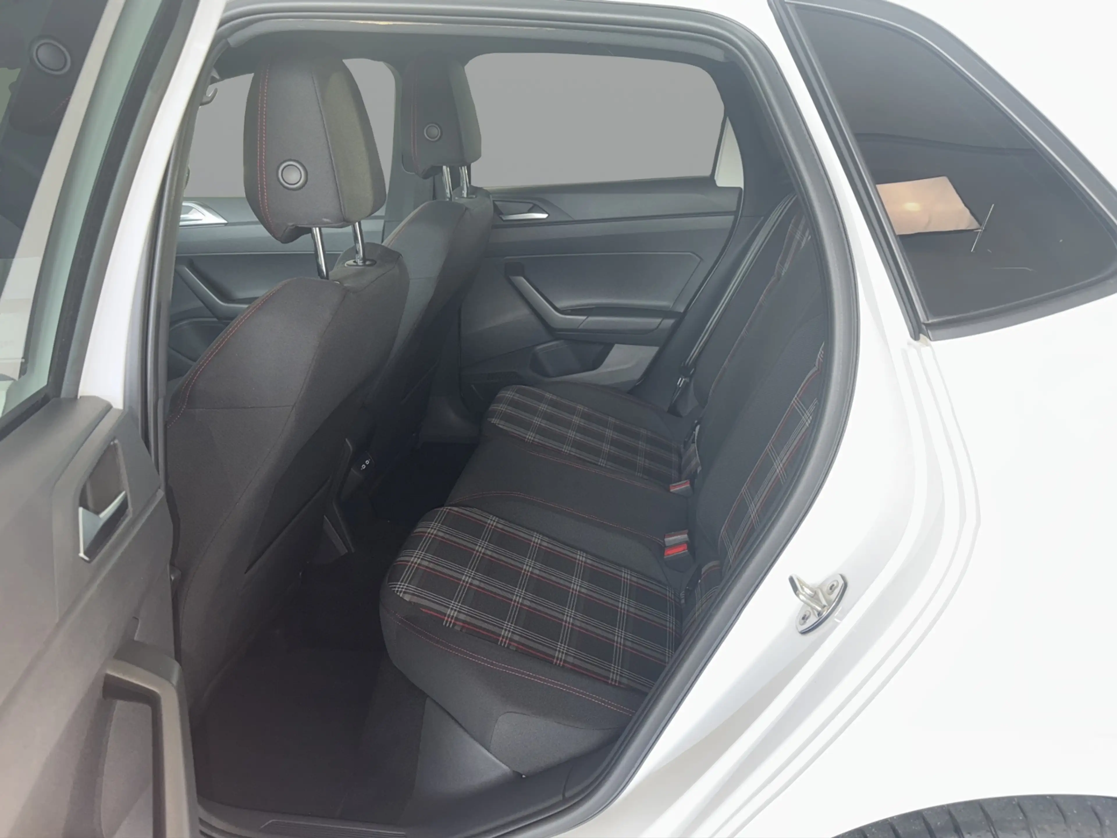 Volkswagen Polo GTI 2.0TSI *beats*Pano*Kamera*LED*Kessy — photo 13