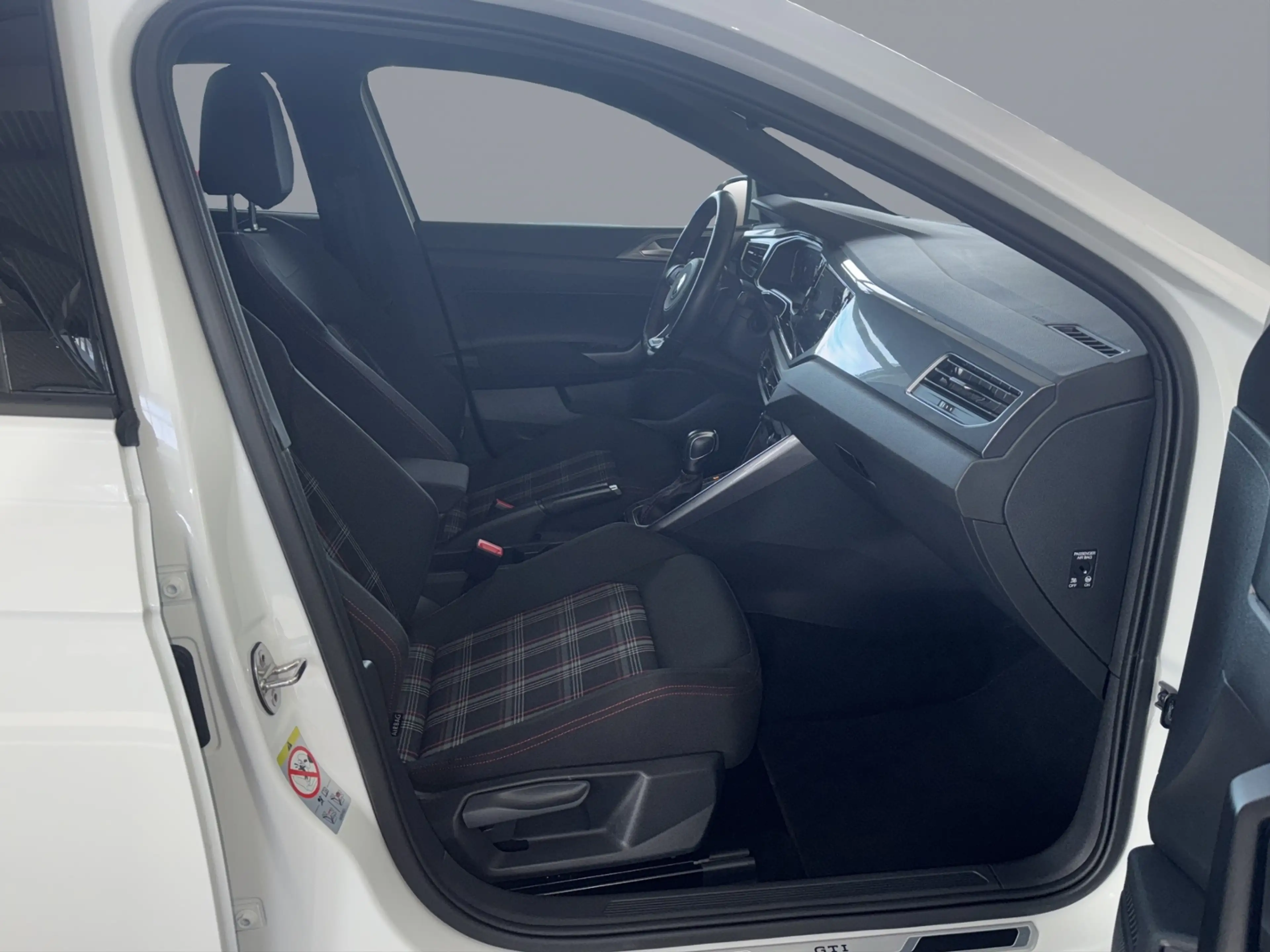 Volkswagen Polo GTI 2.0TSI *beats*Pano*Kamera*LED*Kessy — photo 15