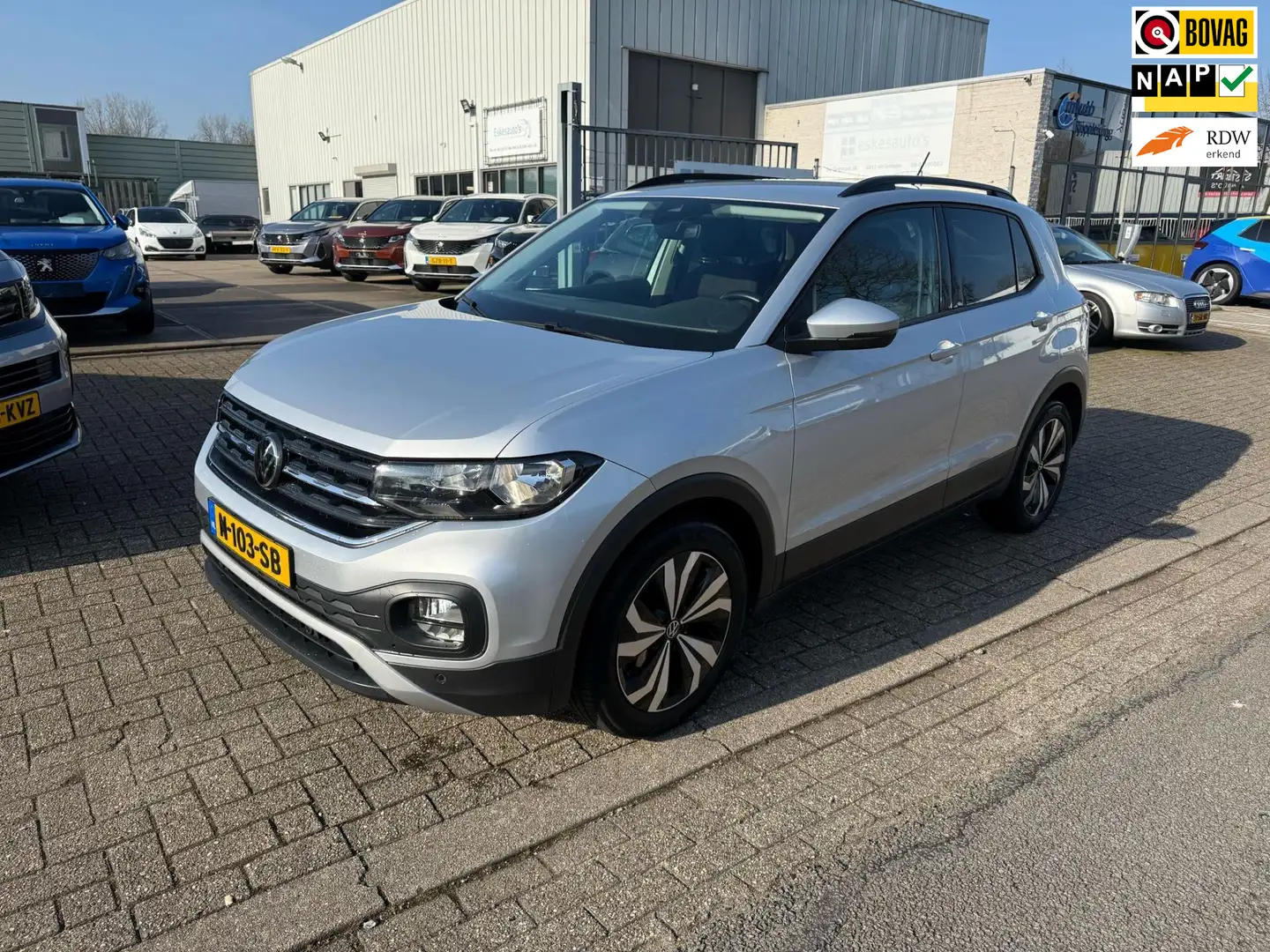 Volkswagen T-Cross 1.0 TSI Life, Navi, 12 mnd Garantie Dealer auto Grau - 1