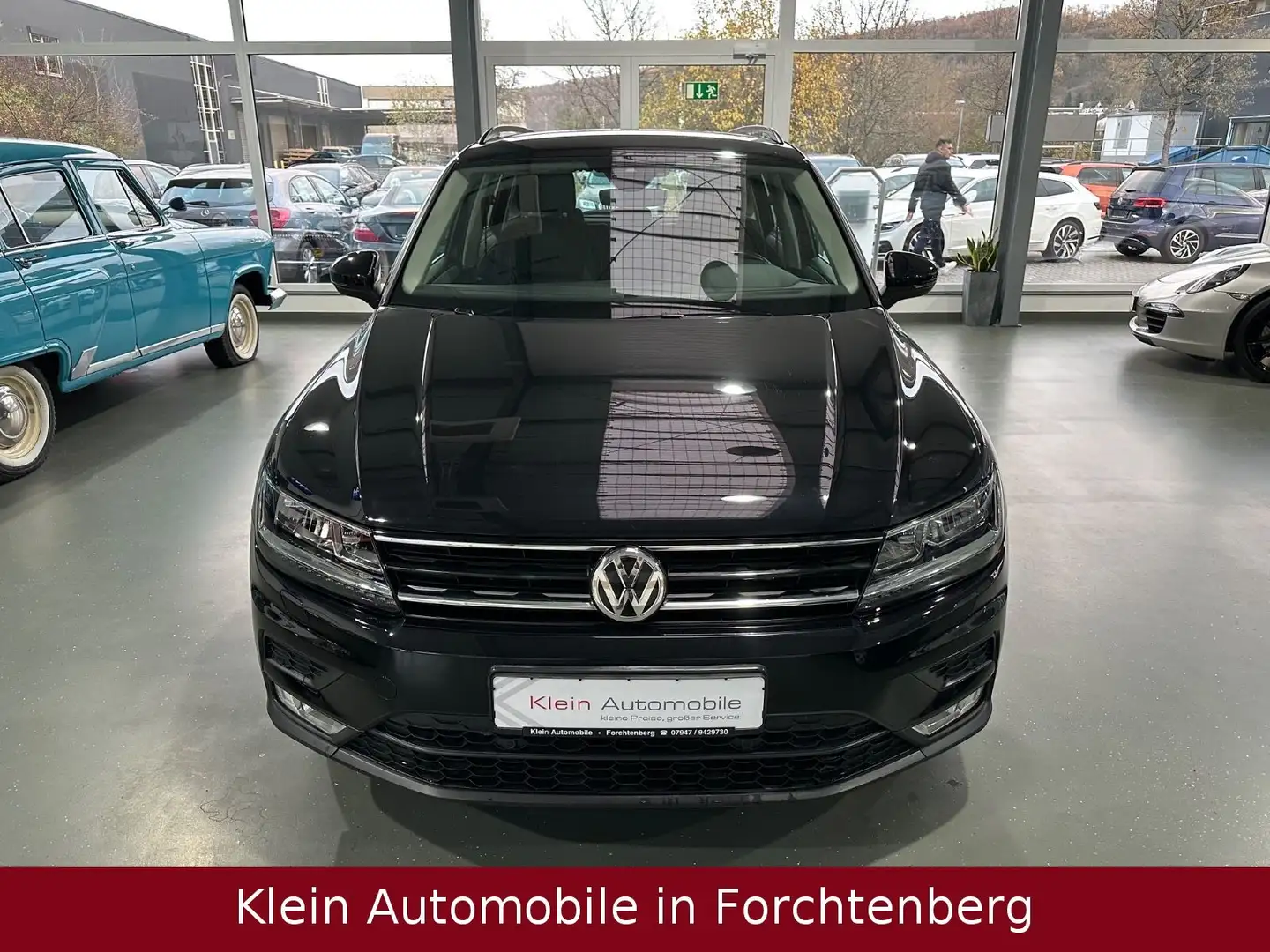 Volkswagen Tiguan Comfortline Aut. LED AHK PDC SHZ LM 1.-HD Schwarz - 2