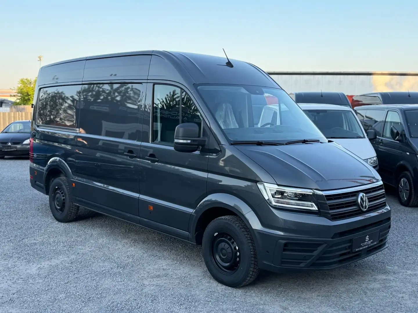 Volkswagen Crafter Kasten Kasten 35 mittellang Hochdach FWD Grau - 1