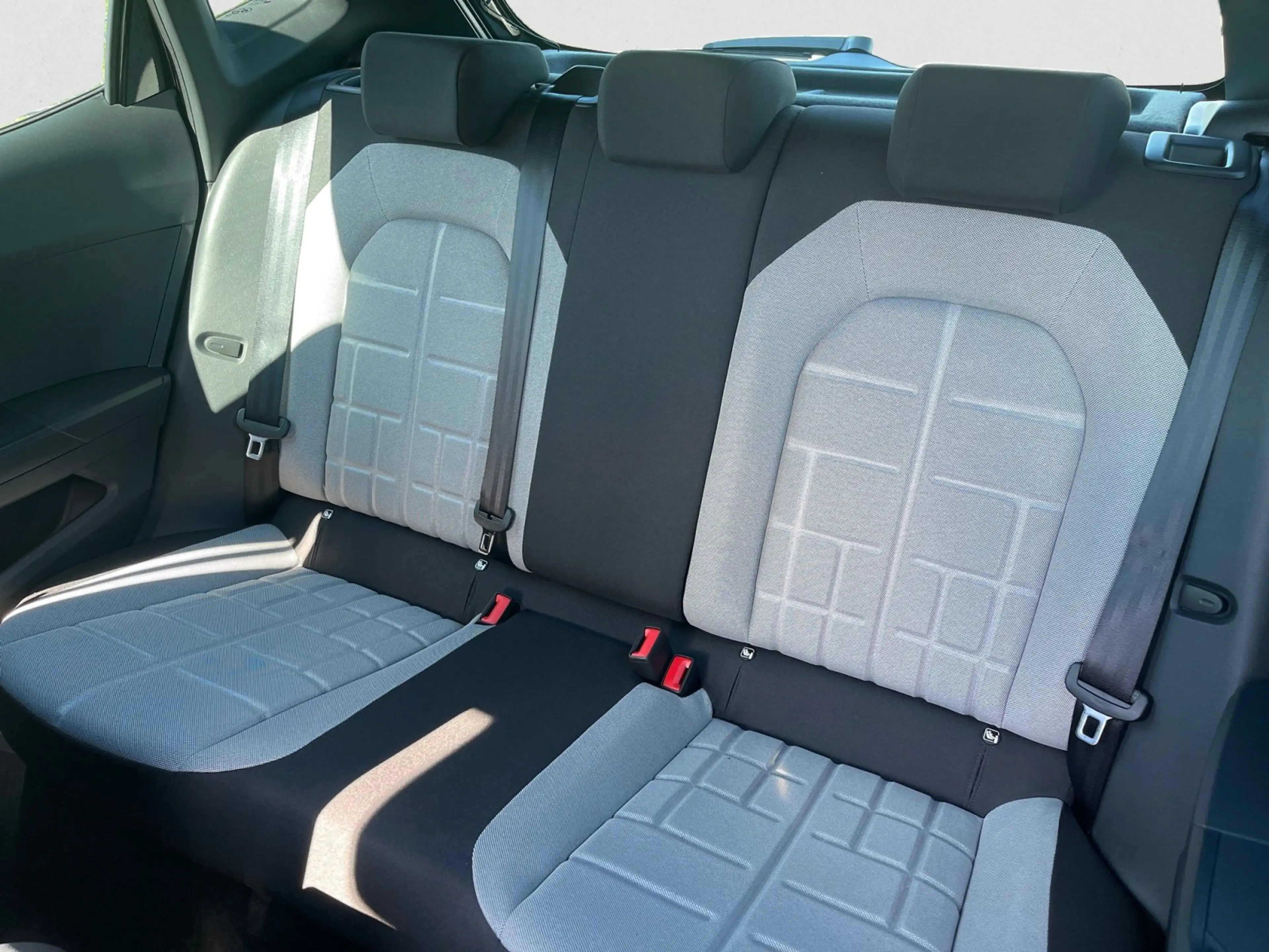 SEAT Arona Ibiza FR TSI DSG|NEUESMODELL!|ACC|VOll-LED|SHZ| — photo 10