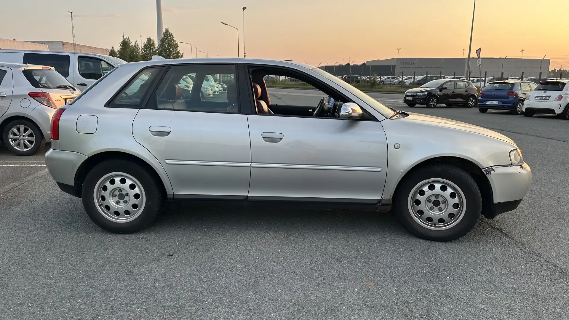 Audi A3 2002 Benzine 1.6 Ambiente 160.000 - 2