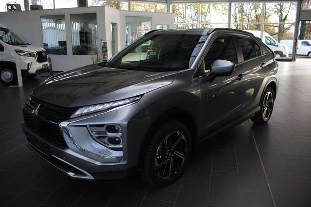 Imagine Mitsubishi Eclipse Cross Plug-In Hybrid Plus