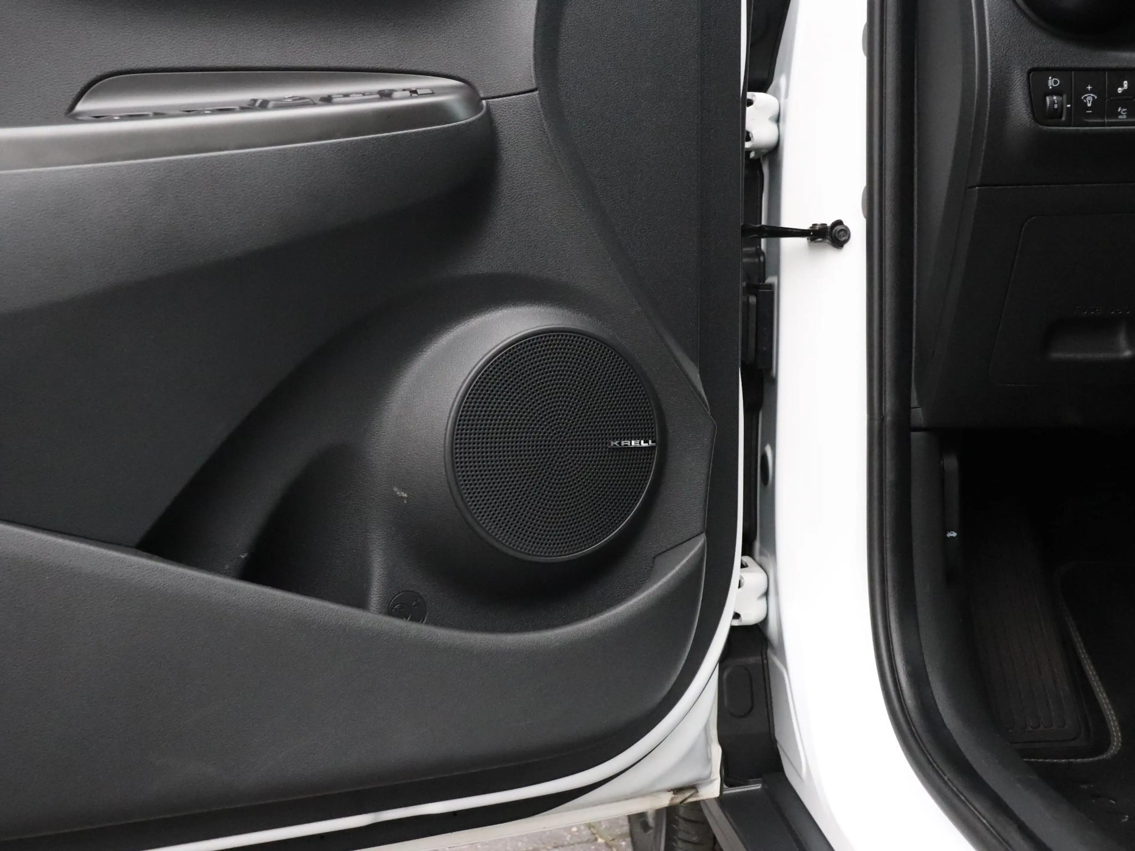 Hyundai KONA EV Fashion 64 kWh 3 FASE | FACE-LIFT | CAMERA | HE — photo 16