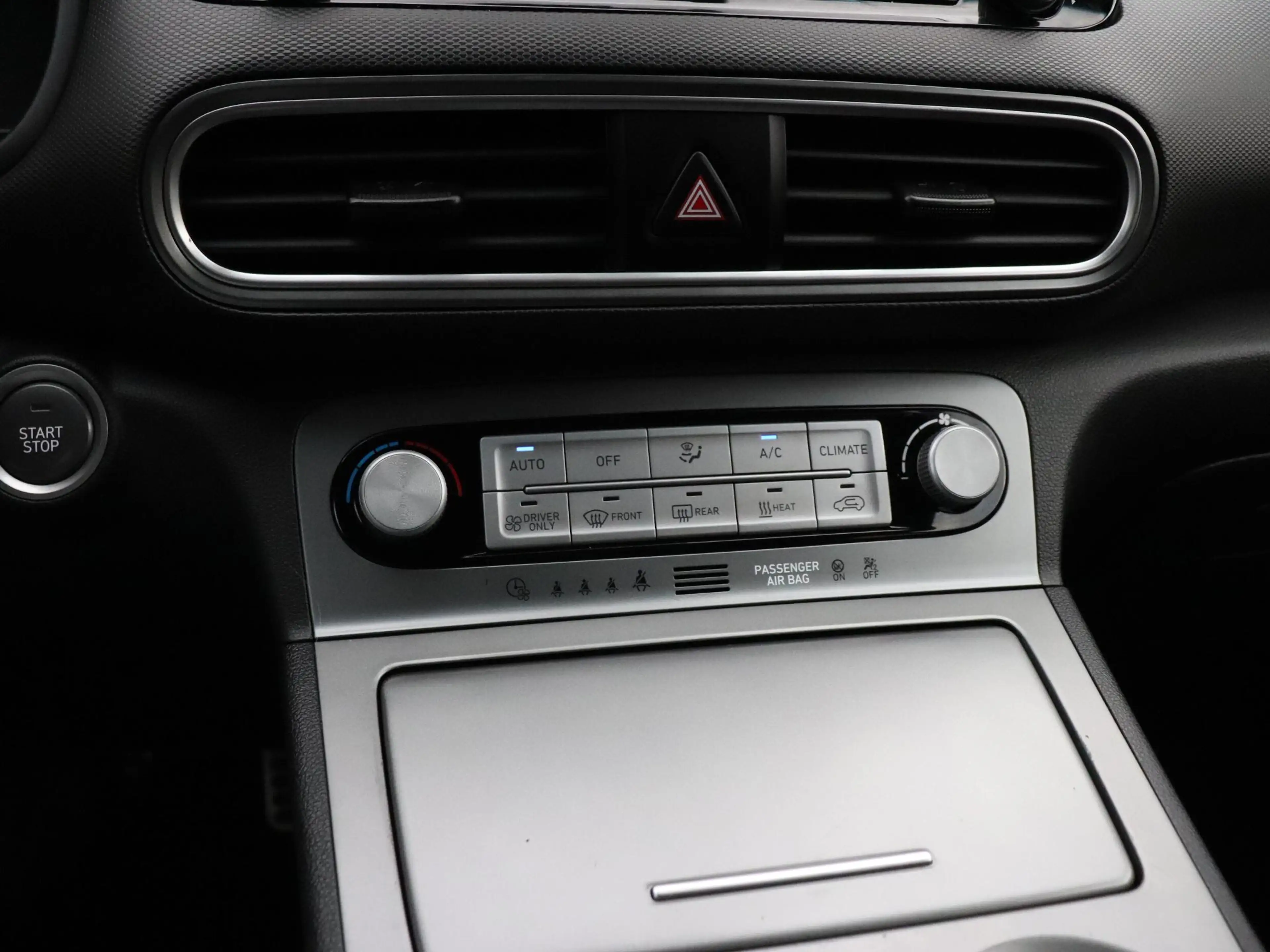 Hyundai KONA EV Fashion 64 kWh 3 FASE | FACE-LIFT | CAMERA | HE — photo 23