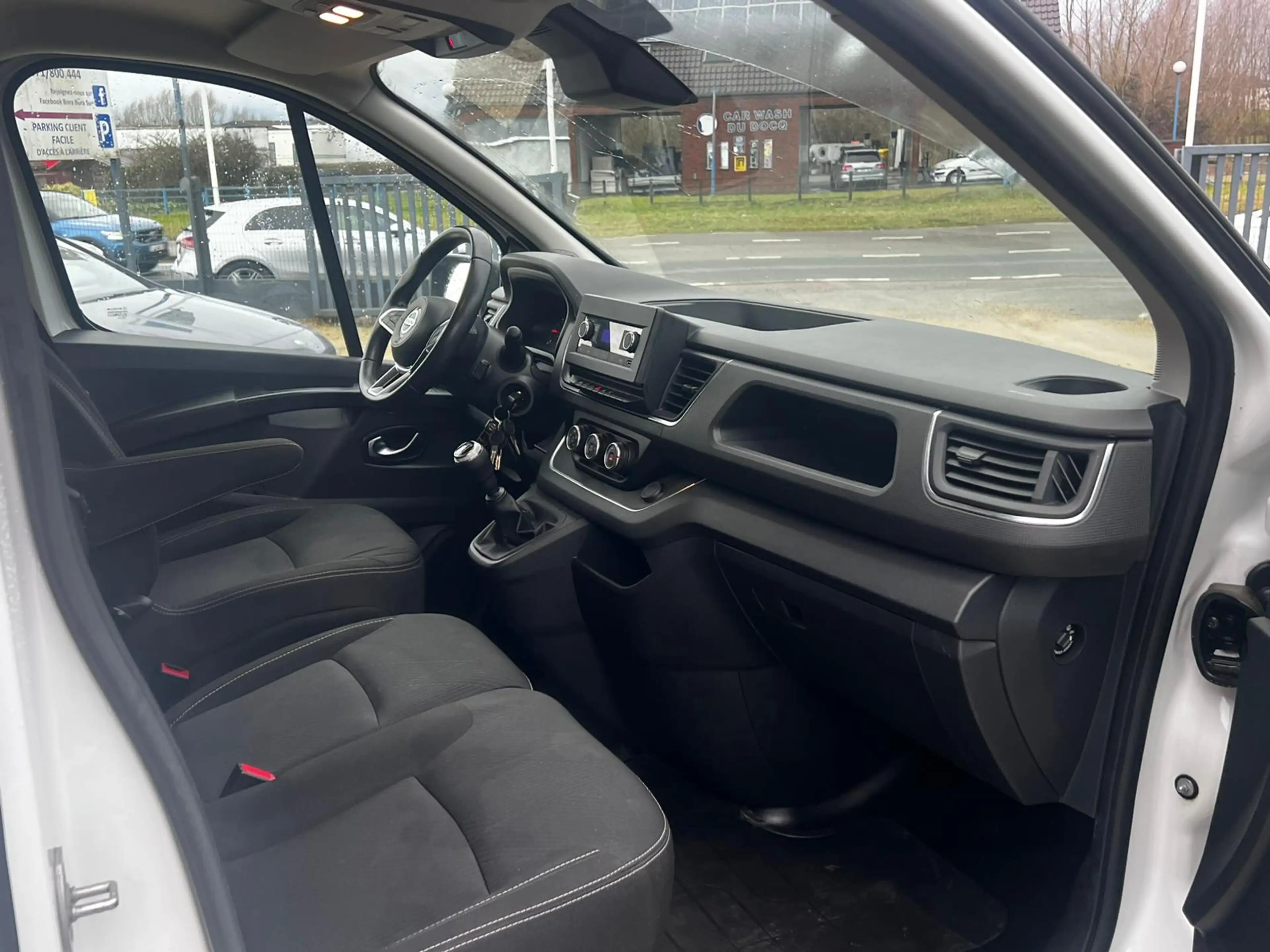 Nissan Primastar 2.0 dCi 130cv L1H1 3PLACES TVA-BTW RECUP GALERIE — photo 9