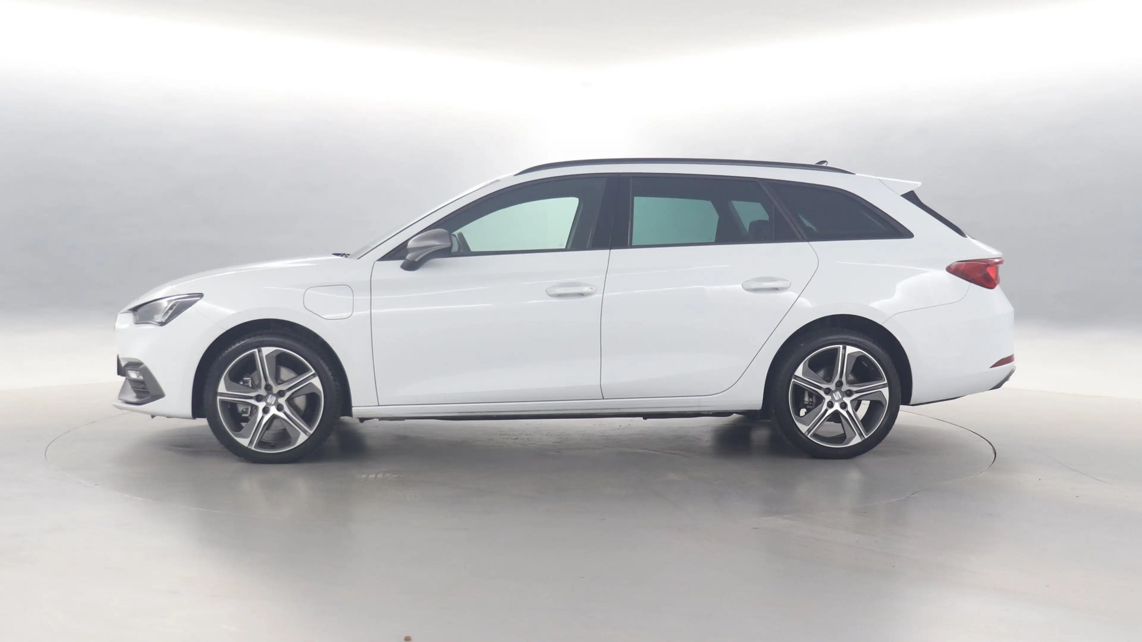 SEAT Leon e-Hybrid Sportstourer 1.5 TSI 204pk FR Business DSG / Navig — photo 9