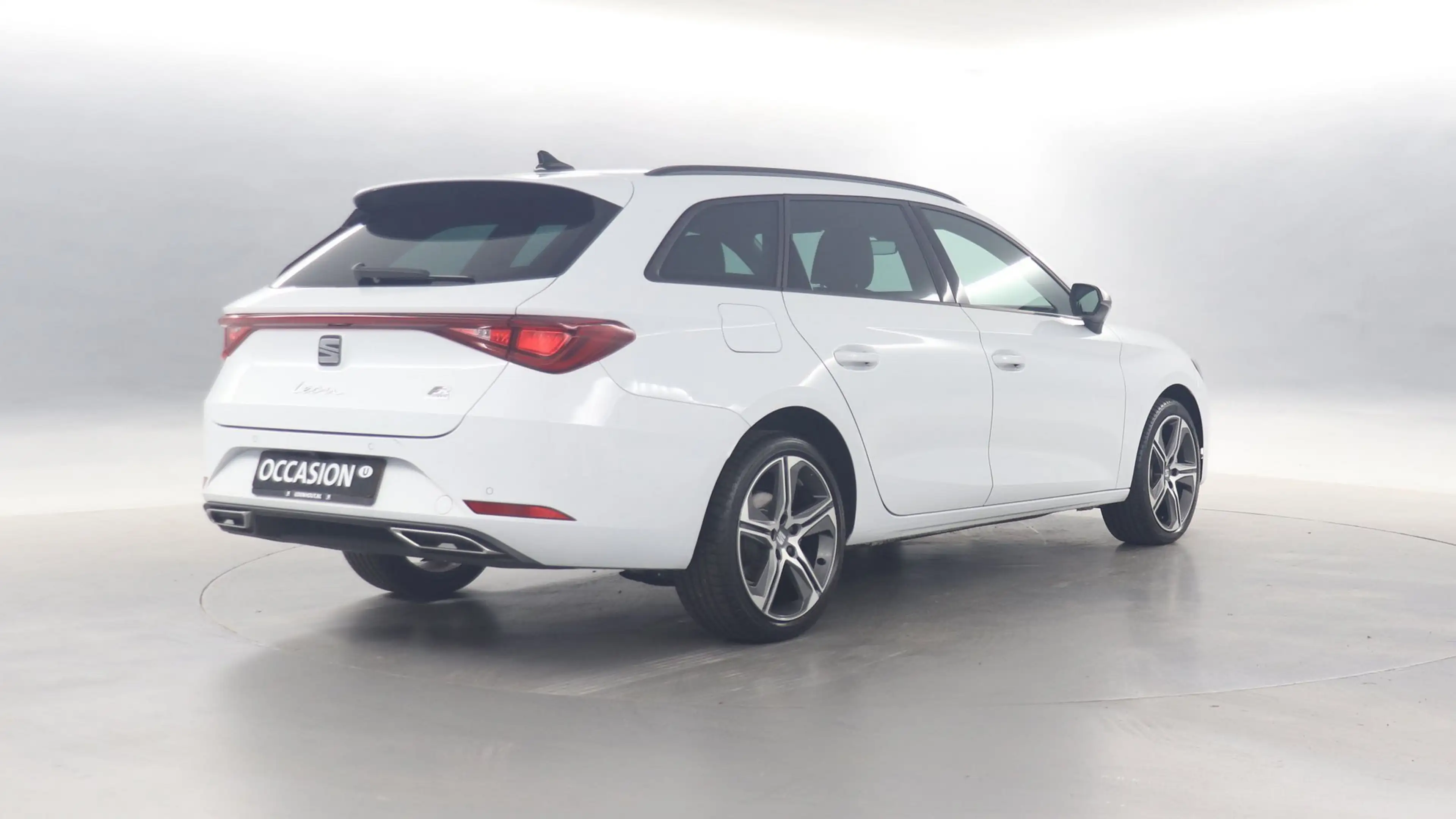 SEAT Leon e-Hybrid Sportstourer 1.5 TSI 204pk FR Business DSG / Navig — photo 2