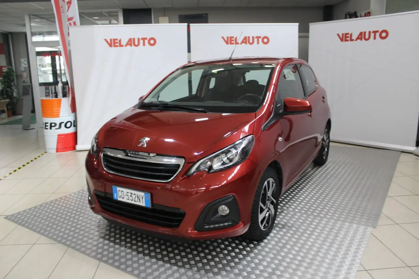 Peugeot 108 VTi 72 S&S 5 porte Active Rood - 1