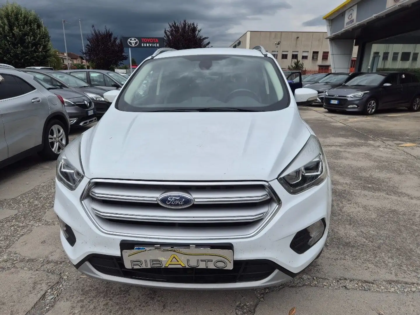 Ford Kuga 2.0 TDCI 150 CV S&S 2WD Vignale Euro6 Blanc - 2