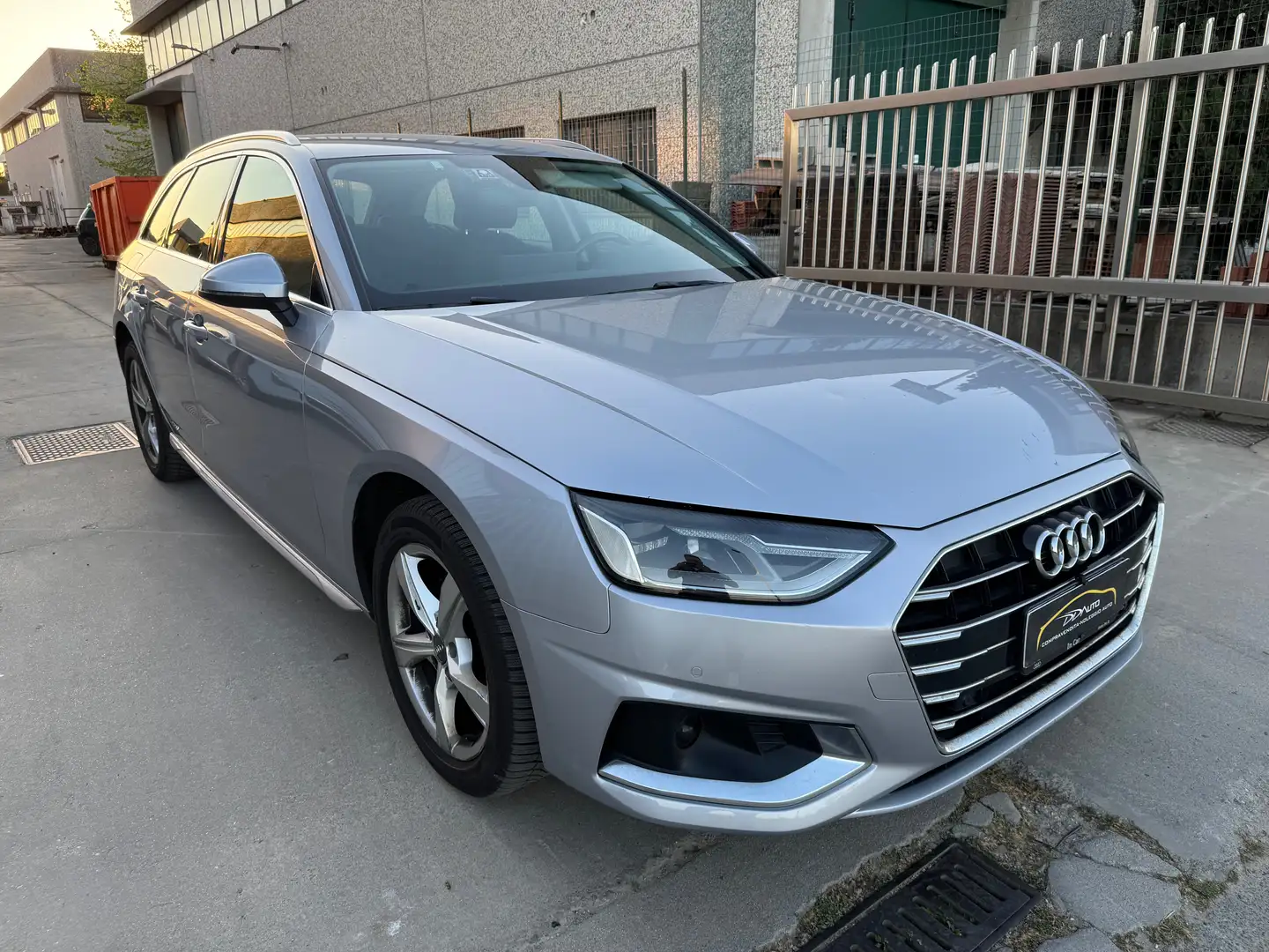 Audi A4 A4 Avant 30 2.0 tdi mhev Business 136cv s-tronic Argento - 1