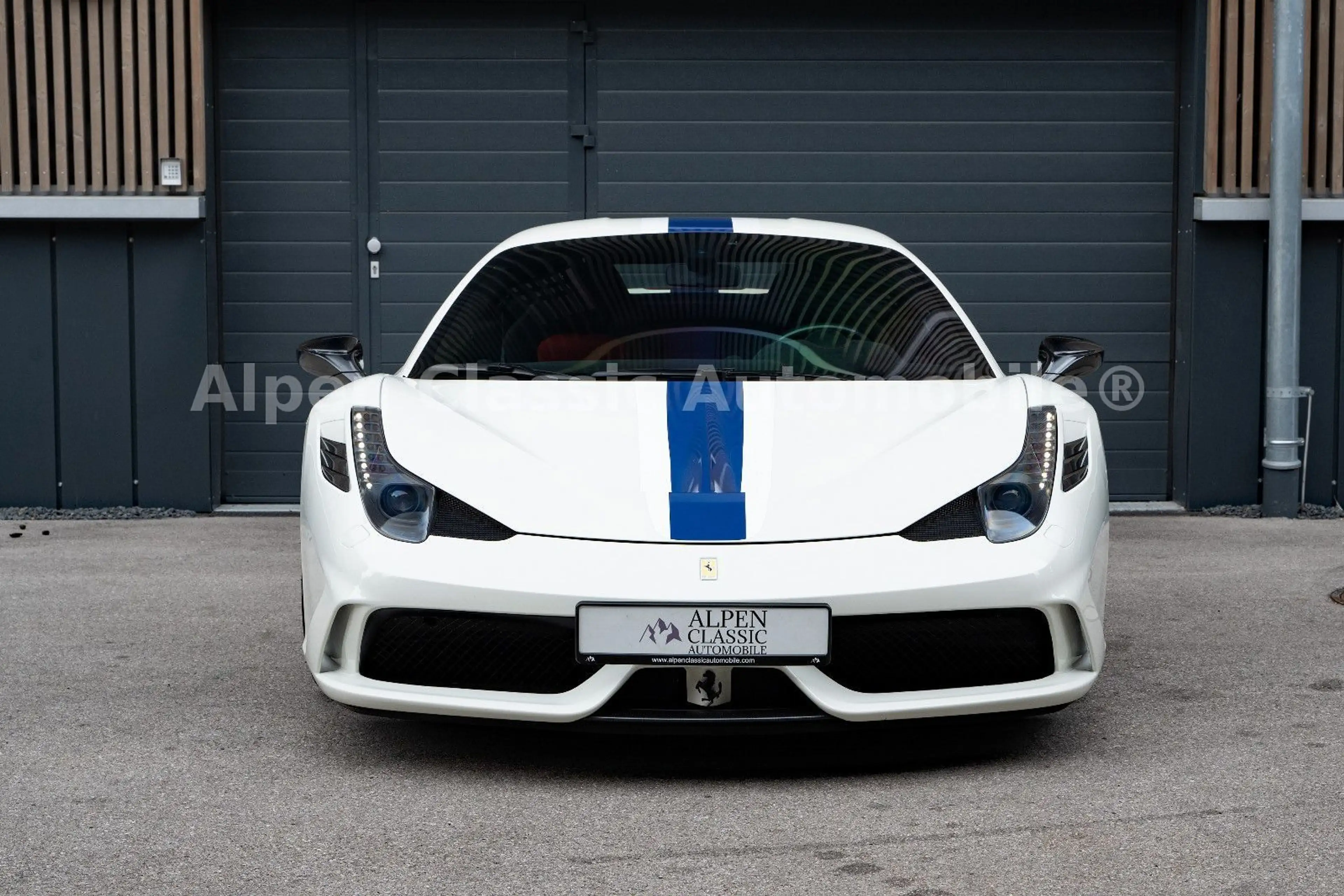 Ferrari 458 Speciale Carbon — photo 11