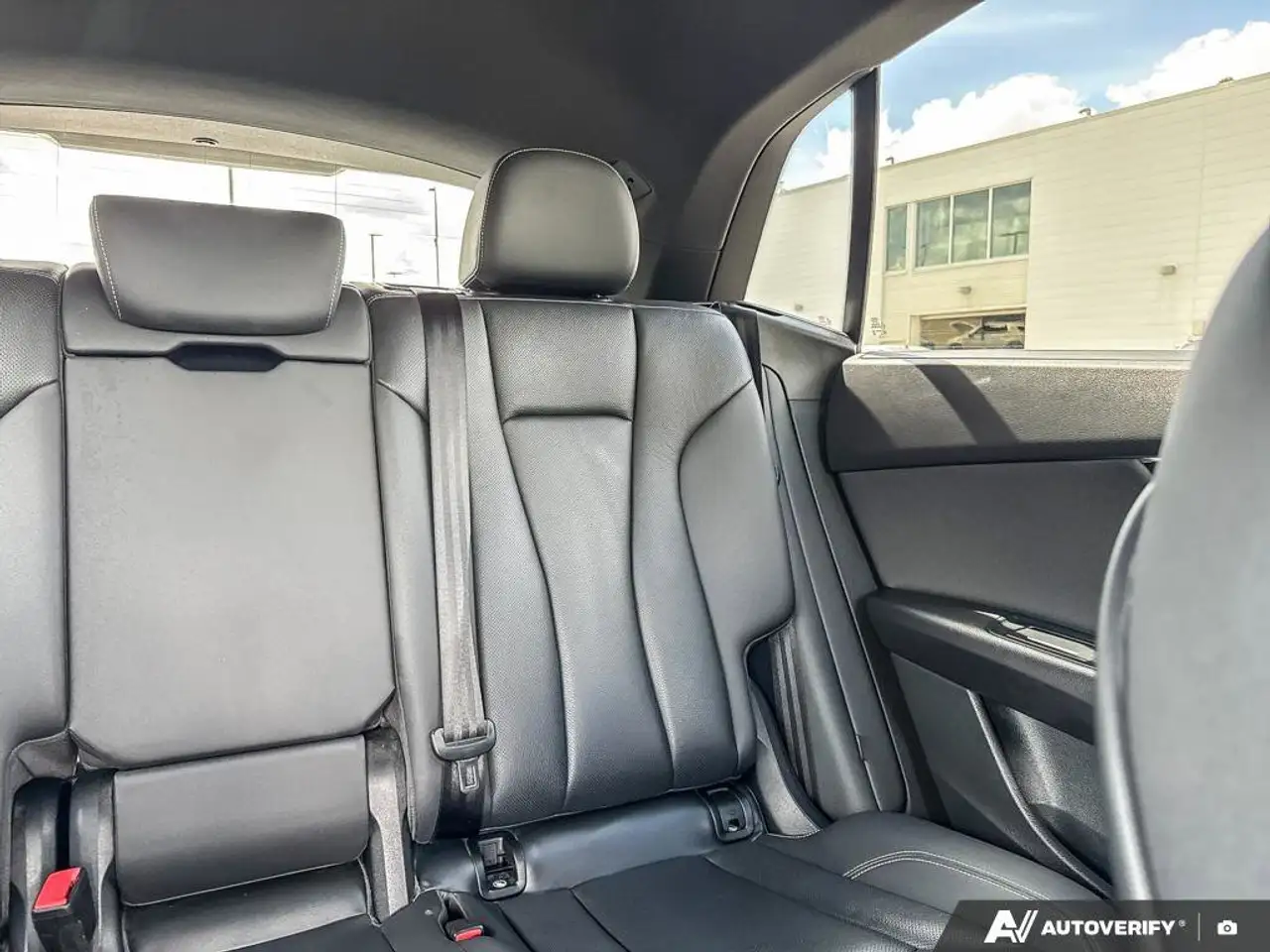 Audi Q8 снимка Audi Q8