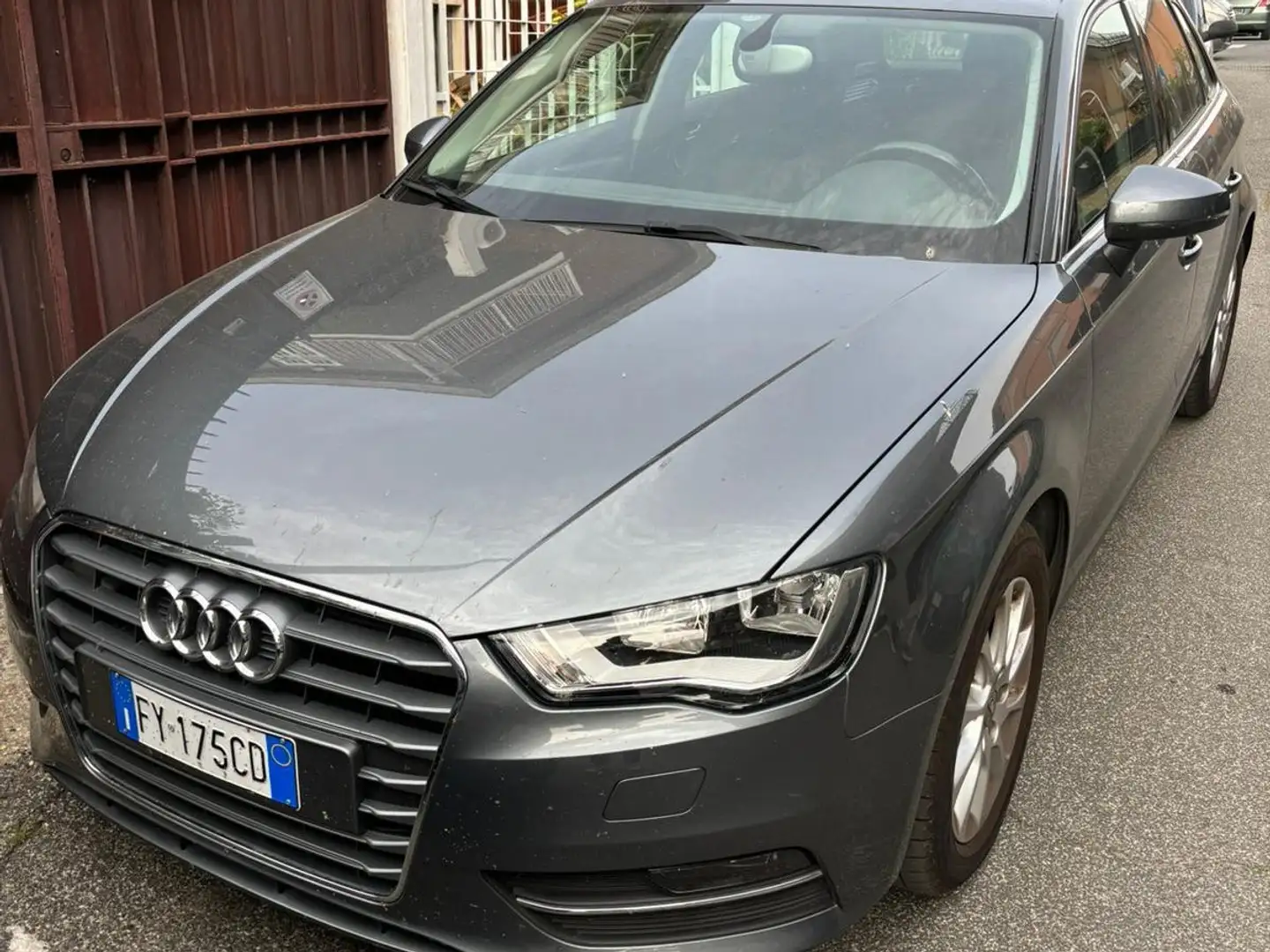 Audi A3 Sportback 1.6 tdi Ambition Grigio - 1