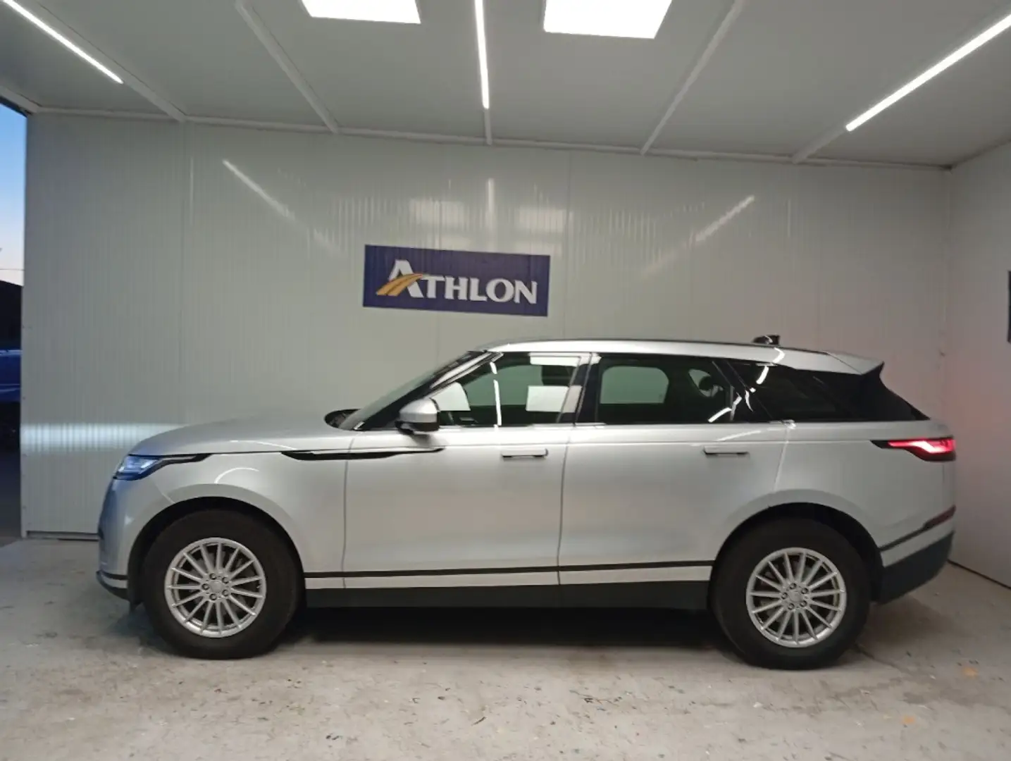 Land Rover Range Rover Velar 2.0D Standard 4WD Aut. 180 Gris - 2