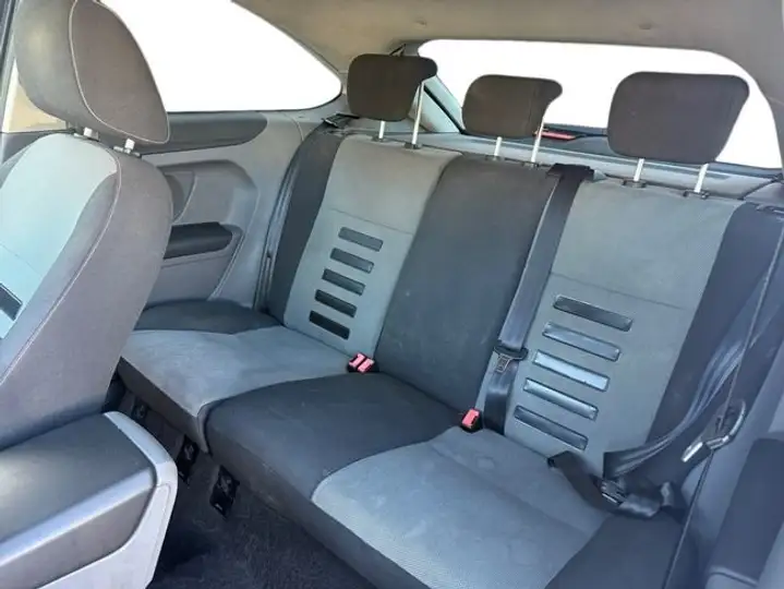 Ford Focus 2010, foto 11