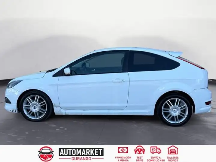 Ford Focus 2010, foto 2