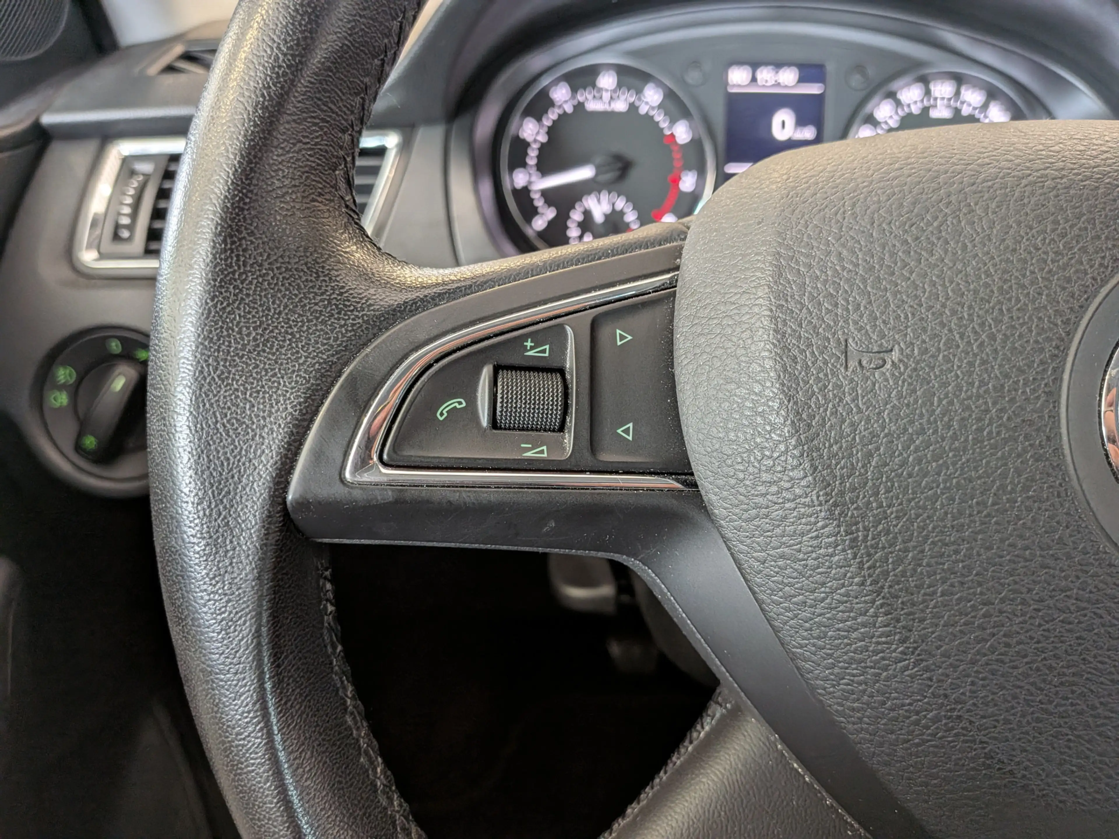 Skoda Rapid/Spaceback 1.2 TSI Greentech Elegance Businessline NAP 29.752 — photo 12