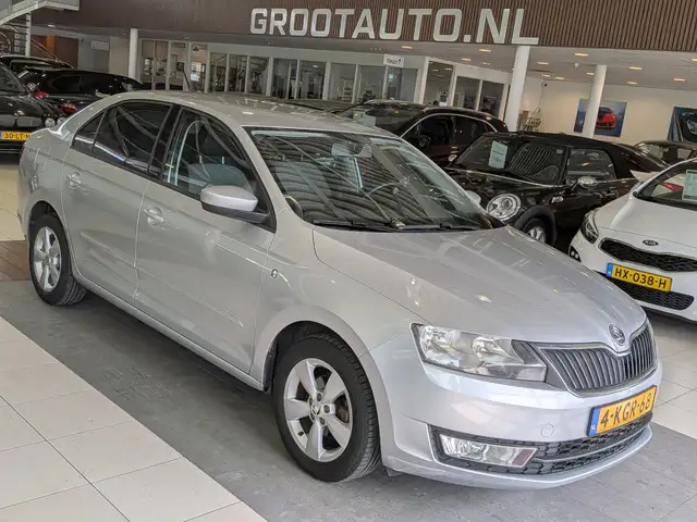 Skoda Rapid/Spaceback 1.2 TSI Greentech Elegance Businessline NAP 29.752