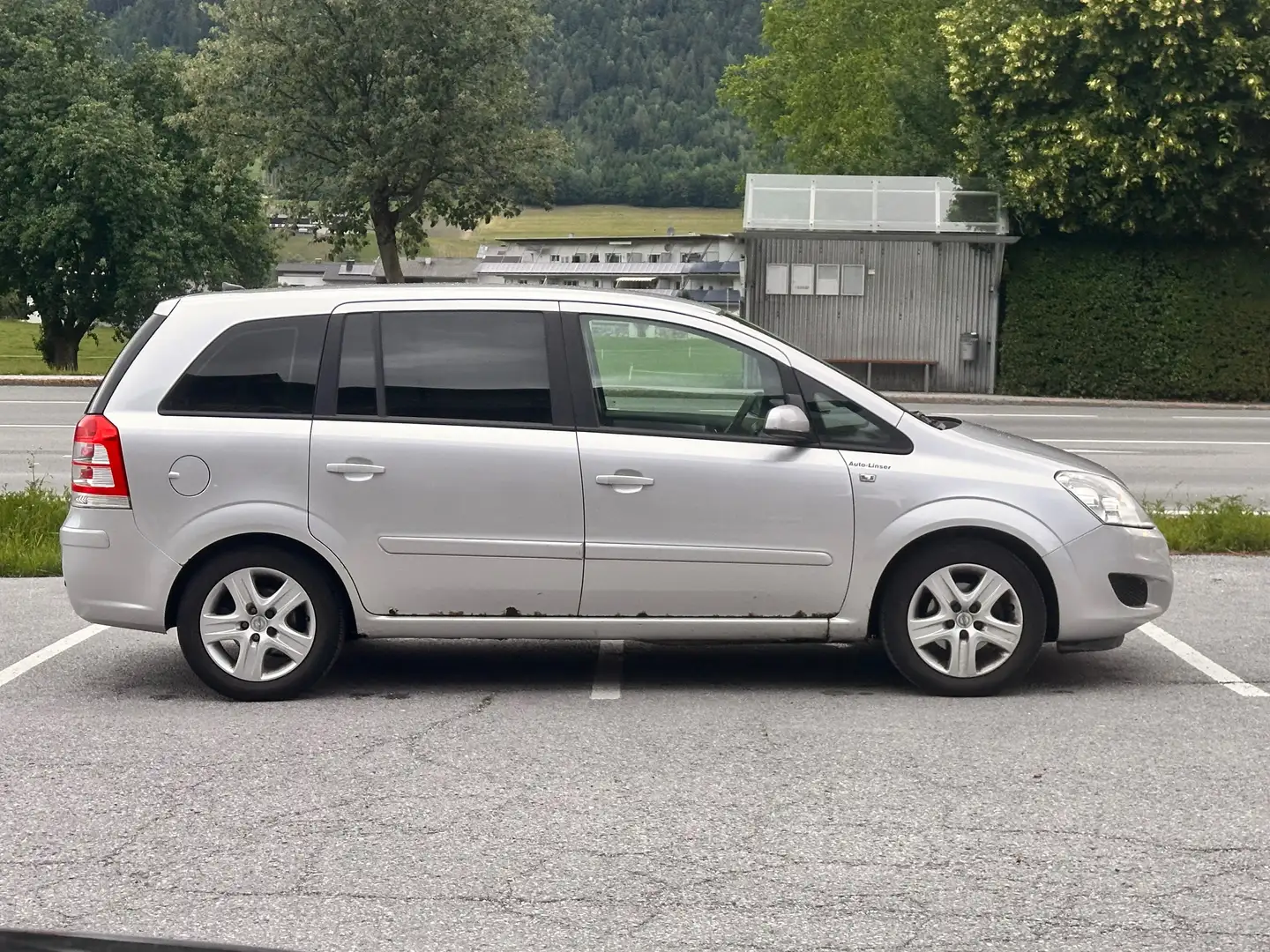 Opel Zafira Edition / 7 Sitzer / Klima / Benzin / 120.000km Grau - 1