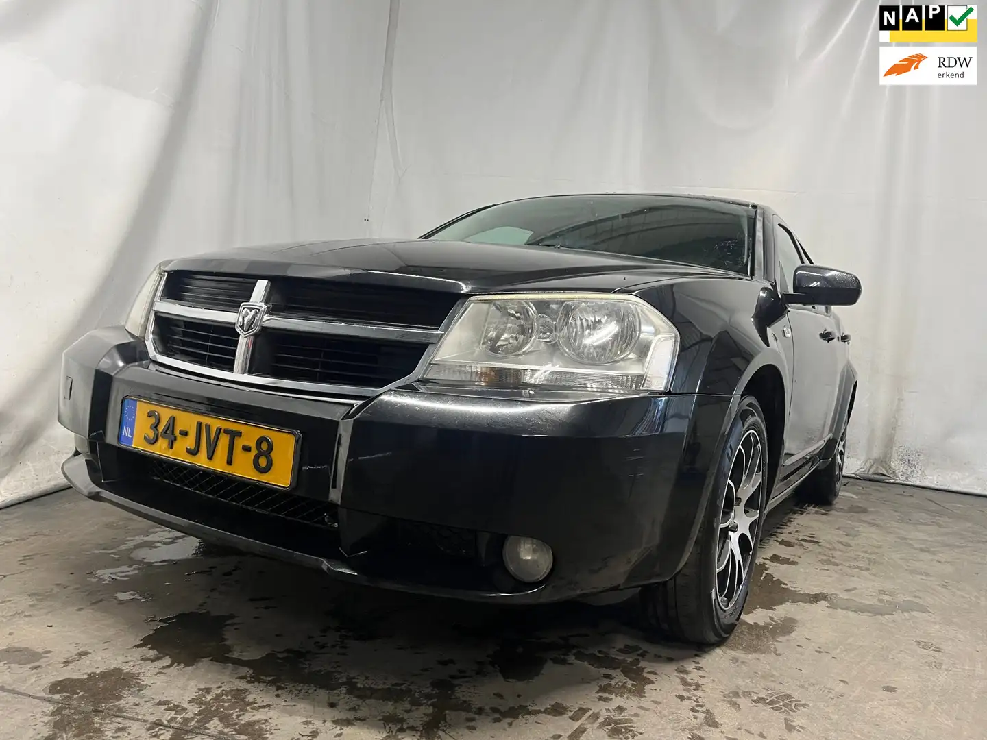 Dodge Avenger 2.0 SE - Motor Schade Schwarz - 1