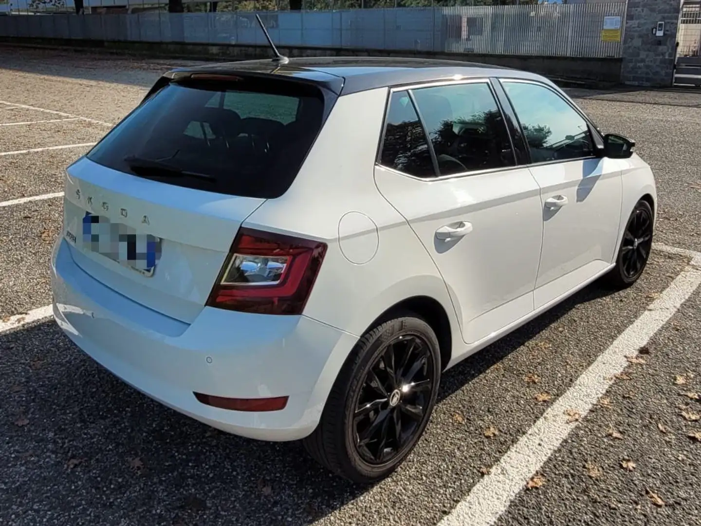 Skoda Fabia Fabia III Berlina 1.0 tsi Twin Color Nero 95cv Bianco - 2