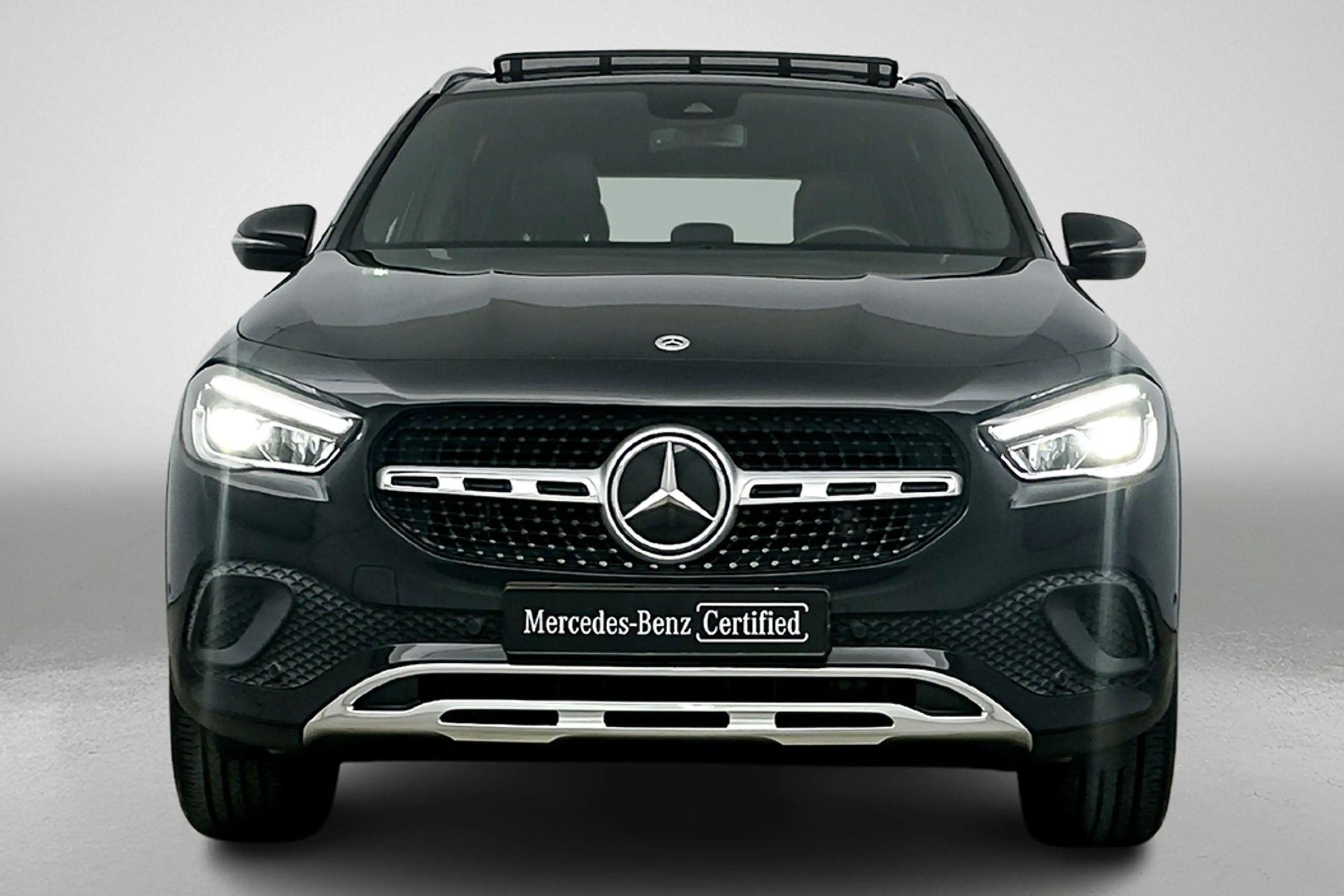 Mercedes-Benz GLA 200 Luxury Line — photo 5