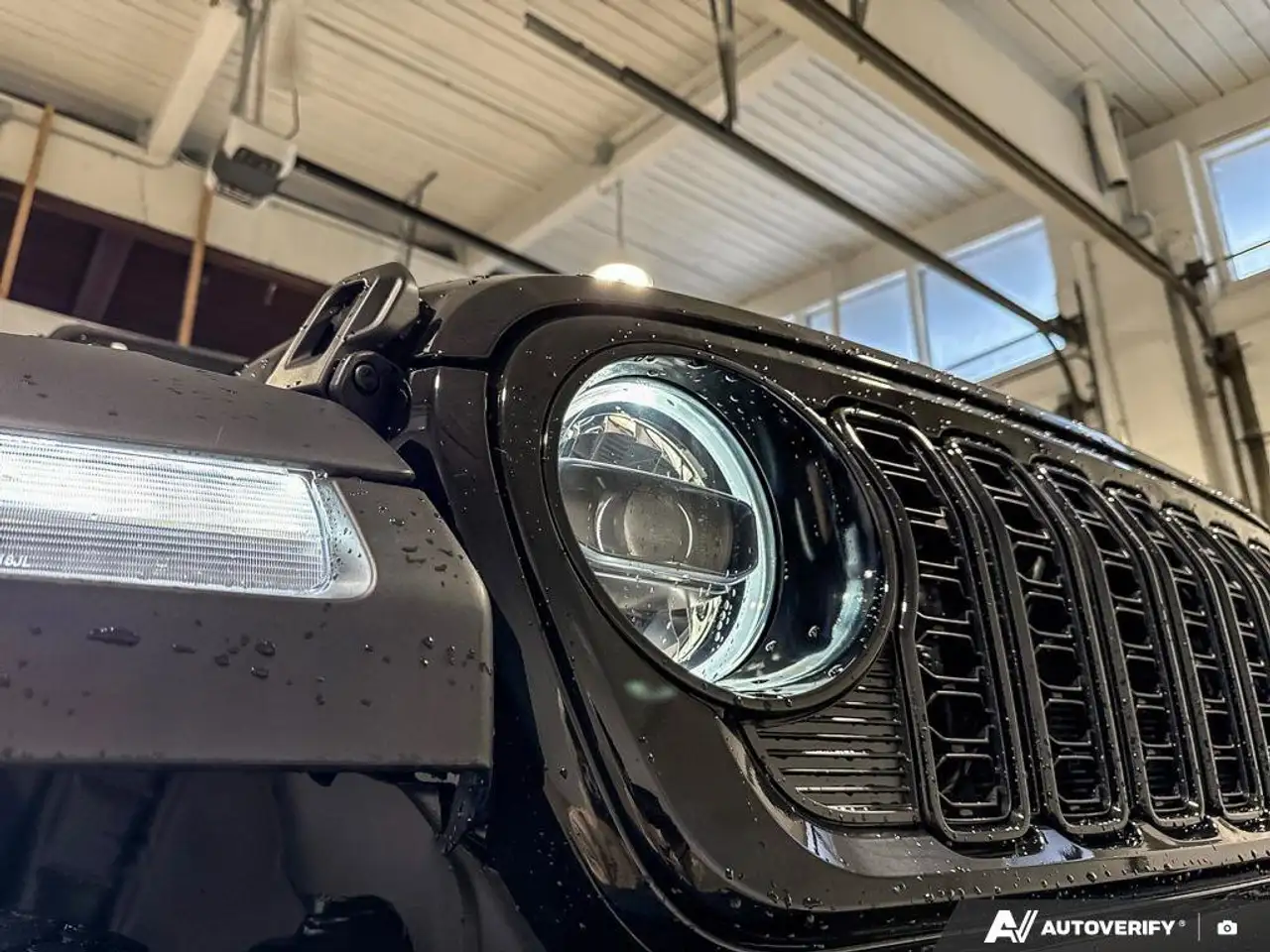 Jeep Wrangler снимка Jeep Wrangler