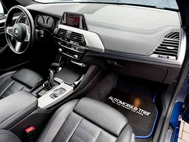 BMW X3 view 12