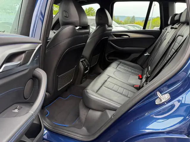 BMW X3 view 14