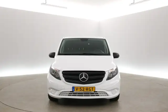 Mercedes-Benz Vito view 8