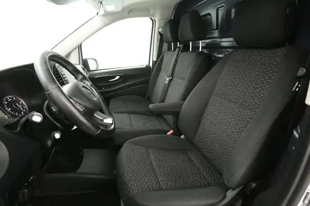 Mercedes-Benz Vito view 10