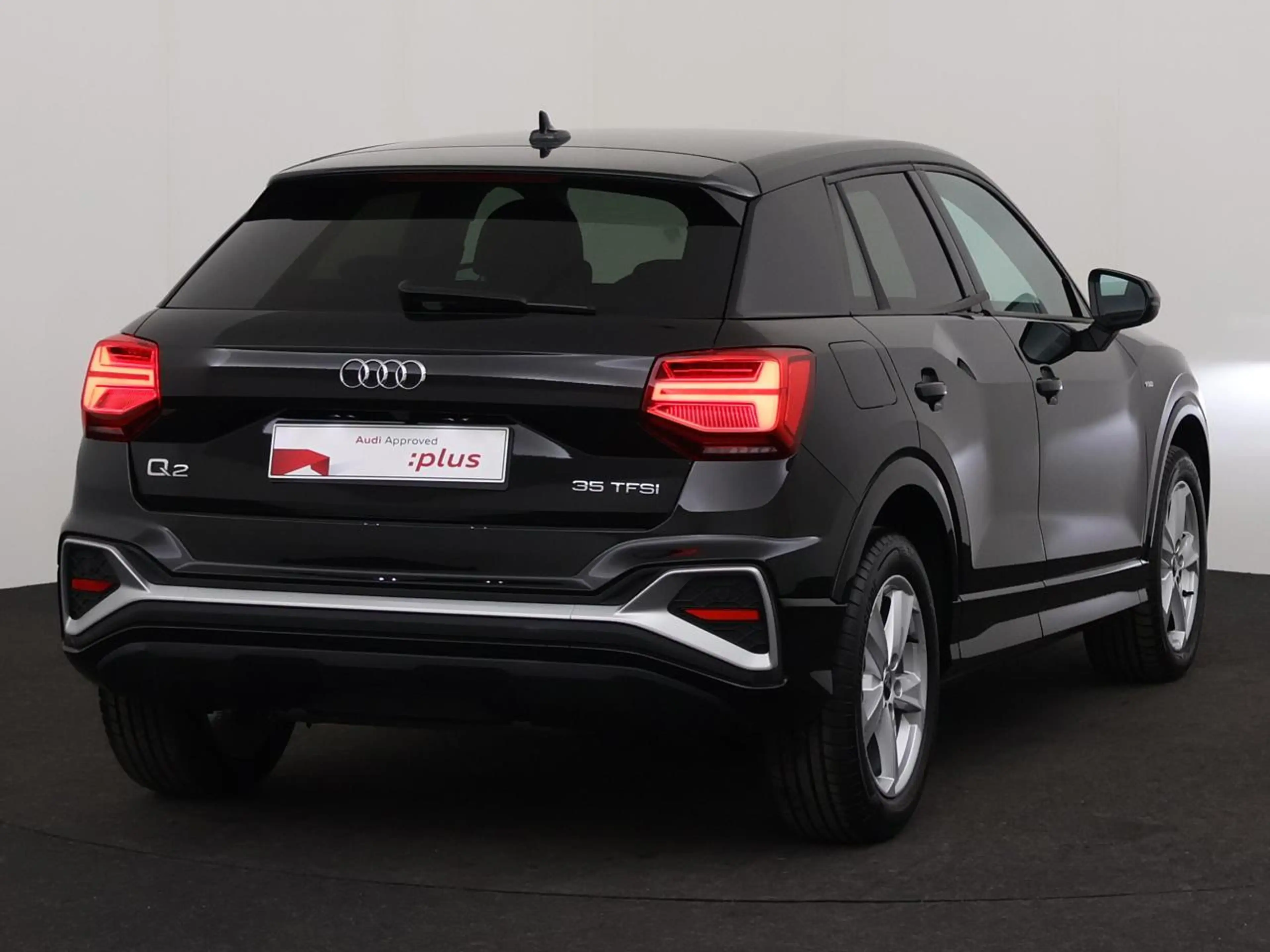 Audi Q2 Business Edition S line 35 TFSI 110(150) kW(ch) S tronic — photo 2