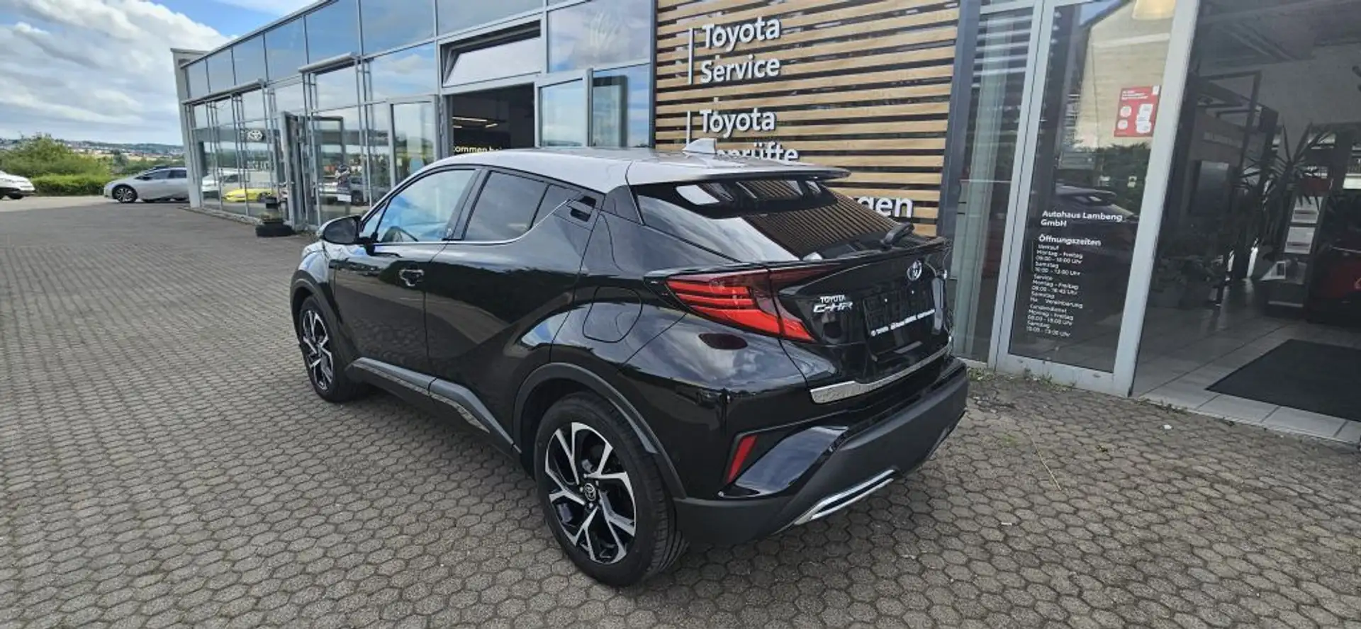 Toyota C-HR 2.0 Hybrid Team Deutschland Schwarz - 2