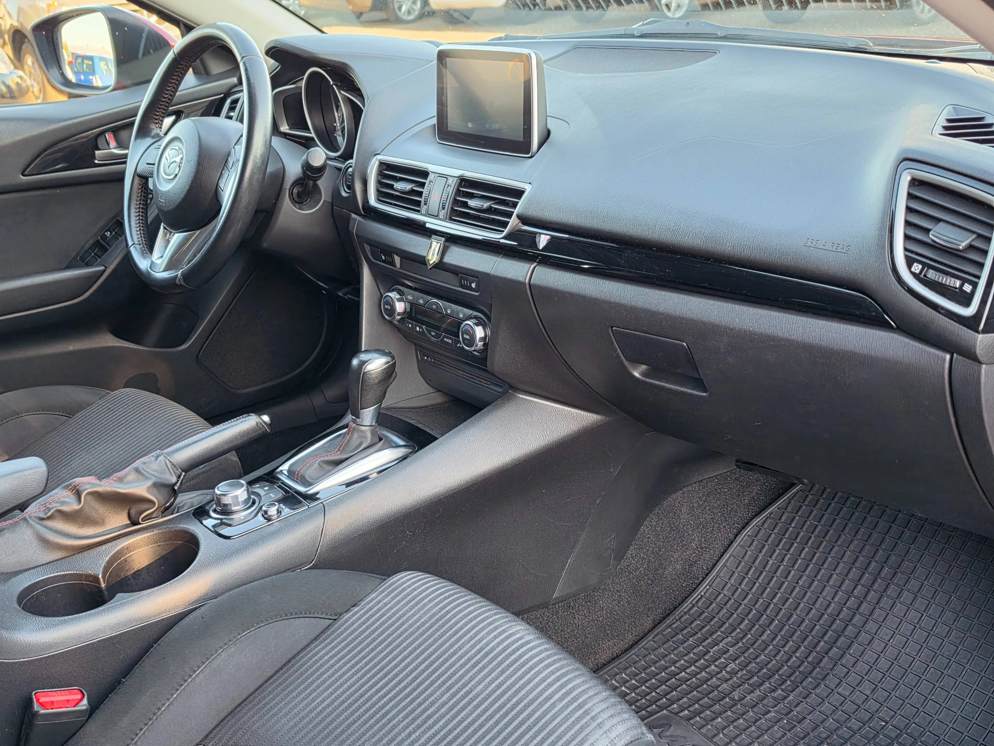 Mazda 3 Center-Line AUTOMATIK — photo 9