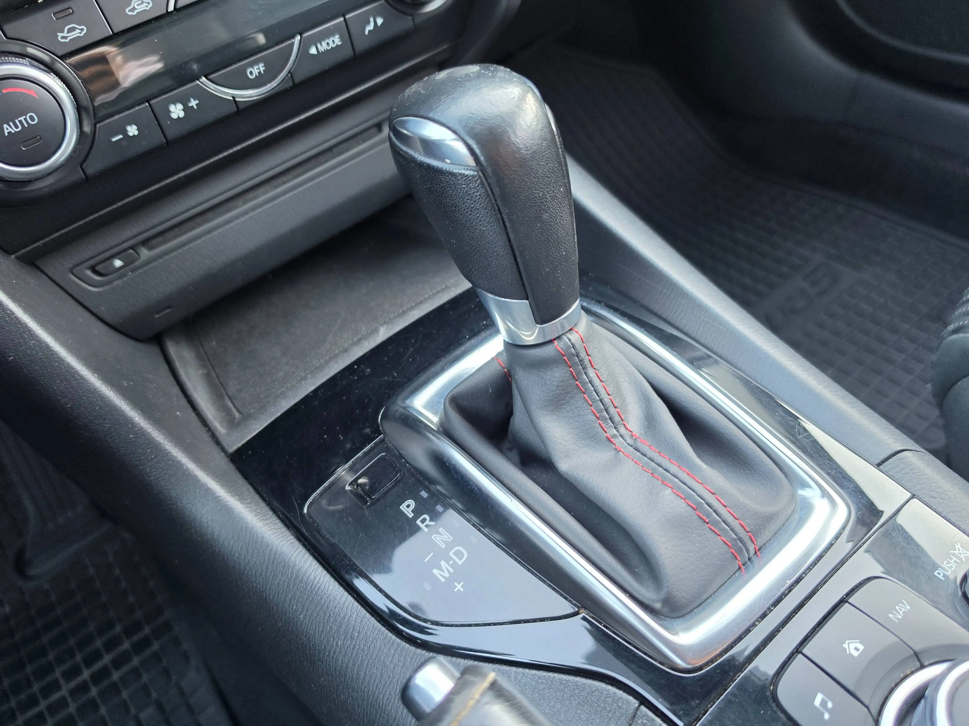 Mazda 3 Center-Line AUTOMATIK — photo 13