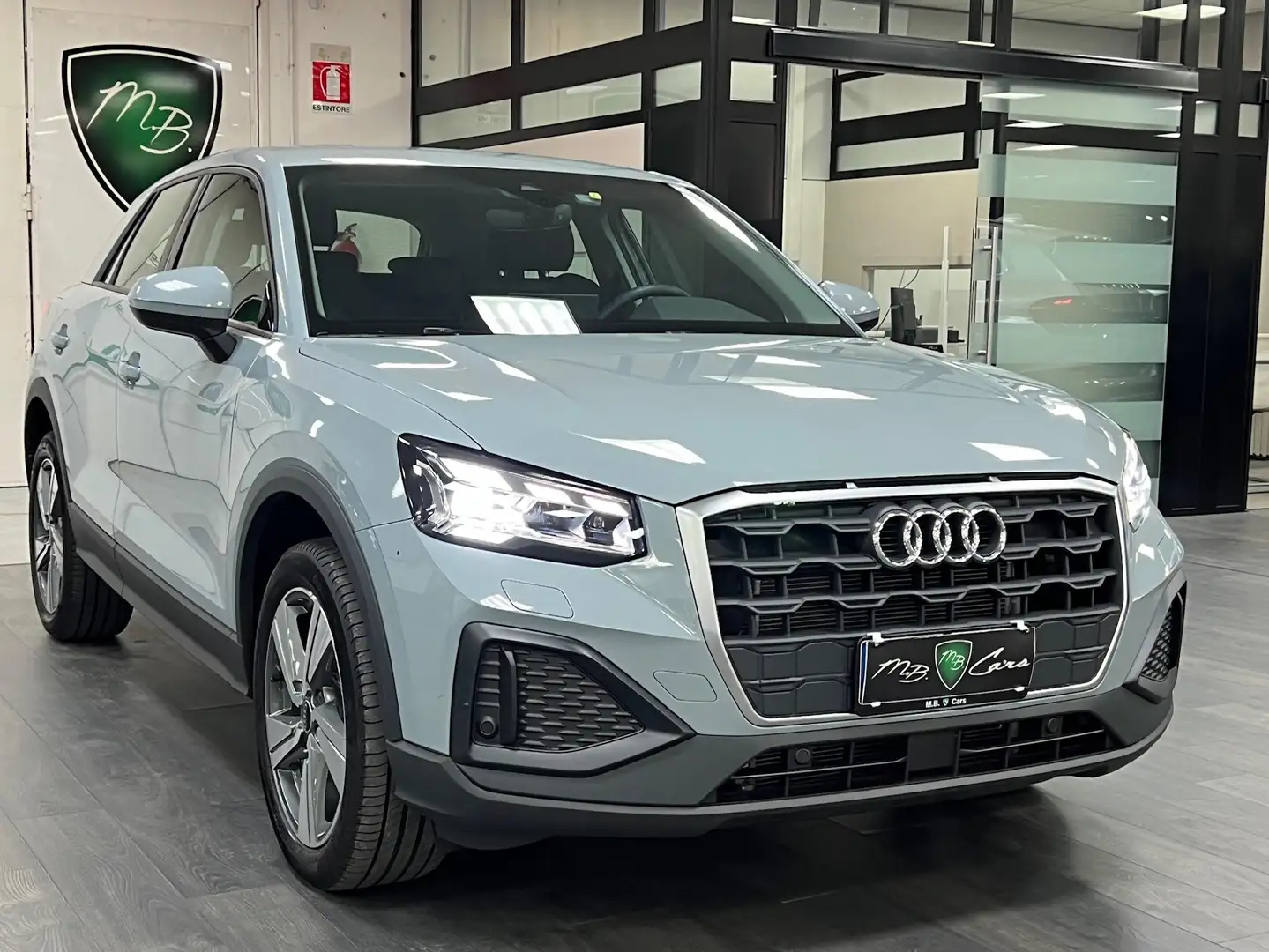 Audi Q2 35 2.0 tdi Business Advanced s-tronic Grijs - 1