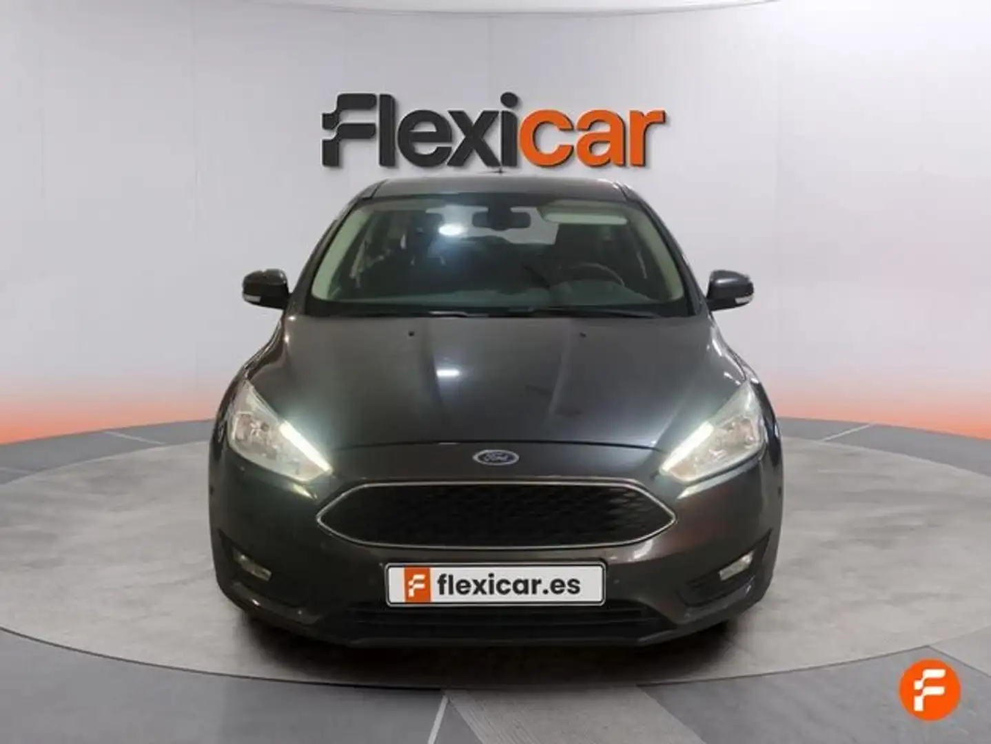 Ford Focus 1.0 Ecoboost Auto-S&S Trend 100 Gris - 2
