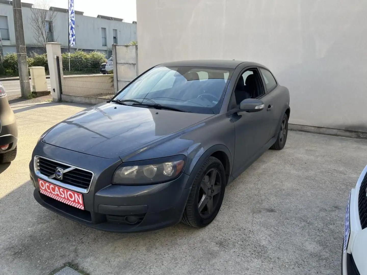 Volvo C30 1.6D FAP - 110 COUPE Kinetic Grijs - 1
