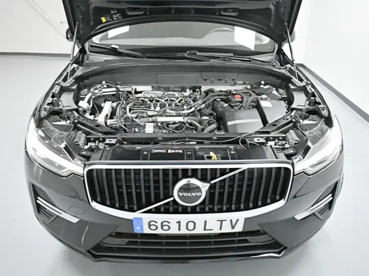 Volvo XC60 2021, foto 41
