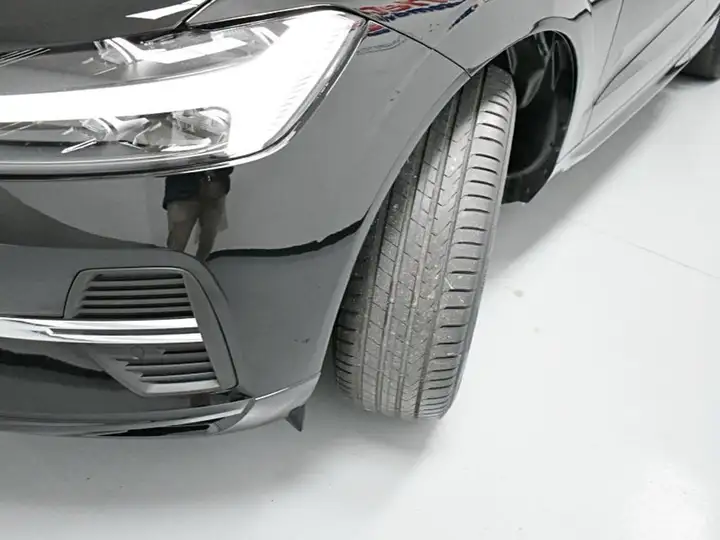 Volvo XC60 2021, foto 45