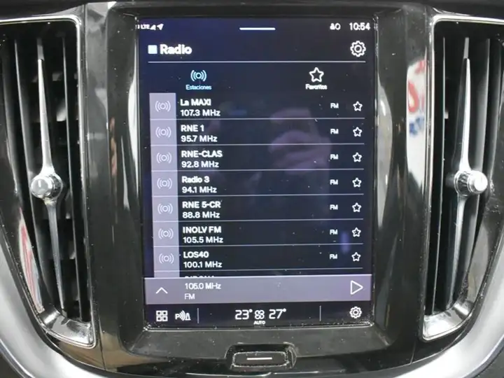 Volvo XC60 2021, foto 21