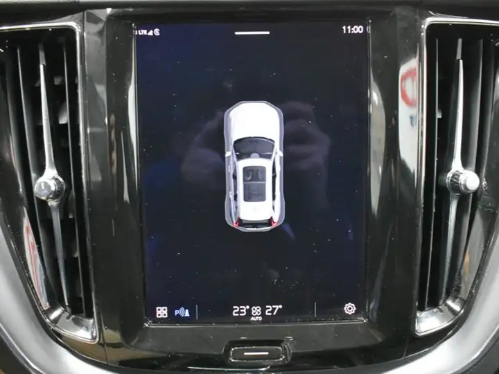 Volvo XC60 2021, foto 26